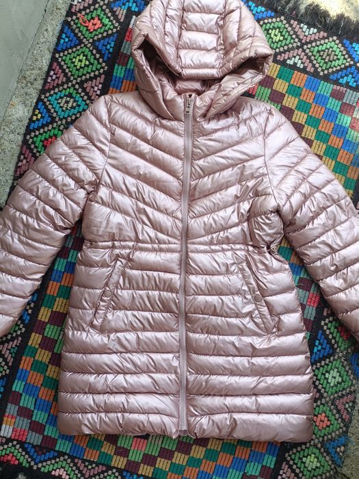 Vând geaca Zara  fete