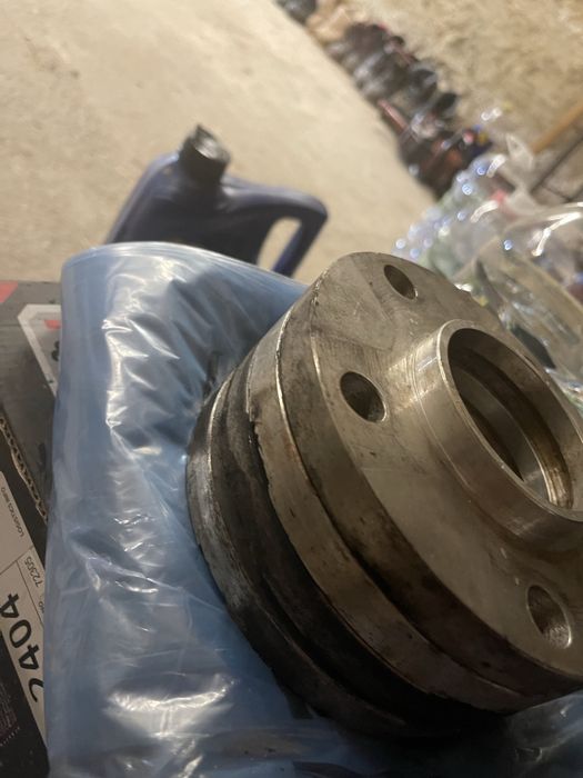 Vand distantieri de 1.5 mm cu tot cu prezoane