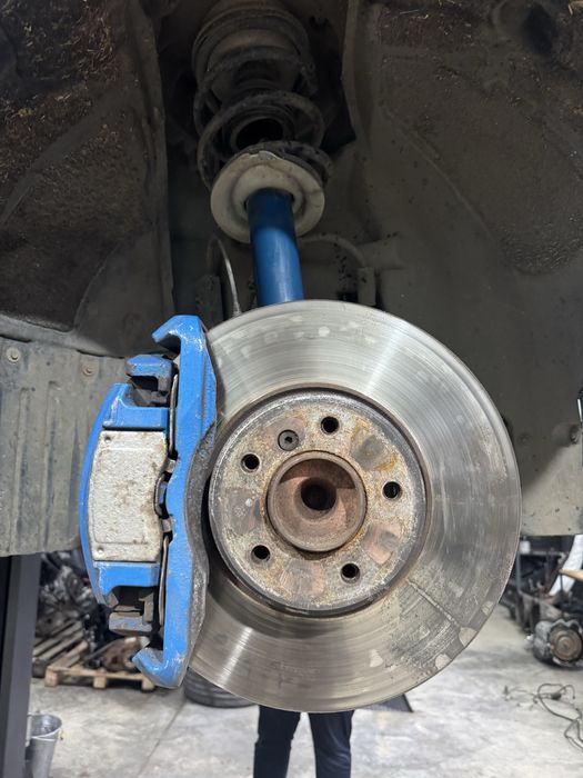 Предни апарати и дискове от бмв Е60 535d / 550і