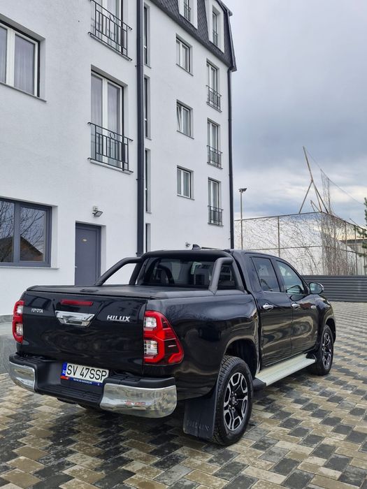 Toyota Hilux Invincible 2.8 D 204 CP automata 4x4