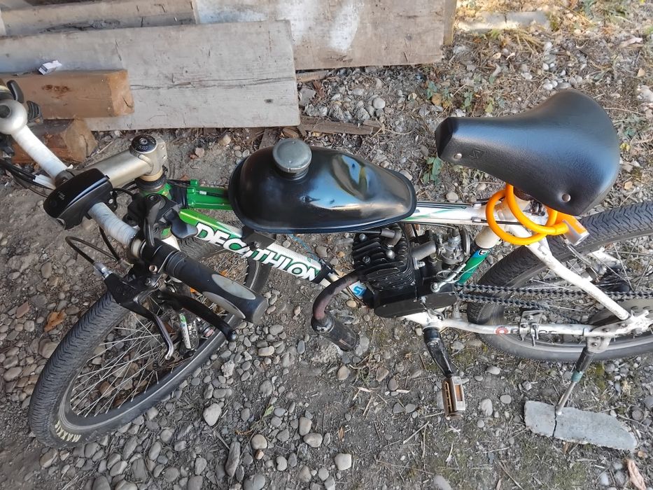 Bicicleta cu motor