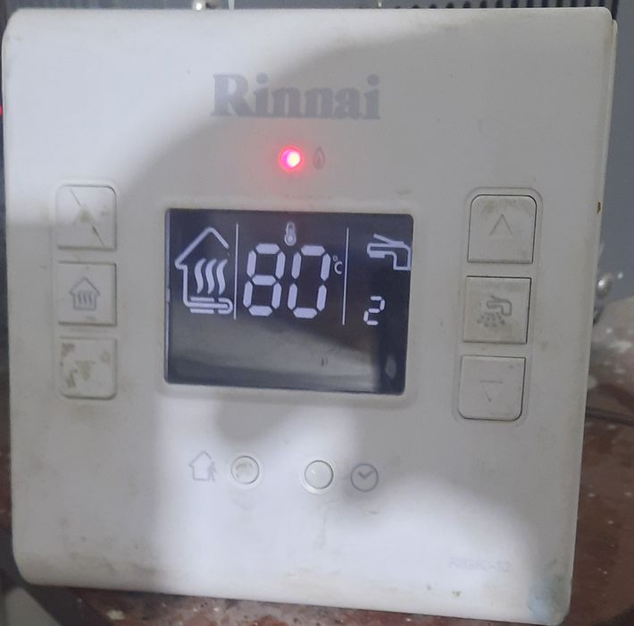 Котел газовый Rinnai бу ЗАПЧАСТИ  насос вентилятор пульт