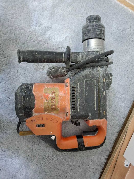 Продается перфоратор рабочий