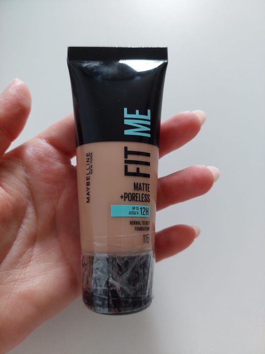 MAYBELLINE NEW YORK
Fit Me! Matte+Poreless