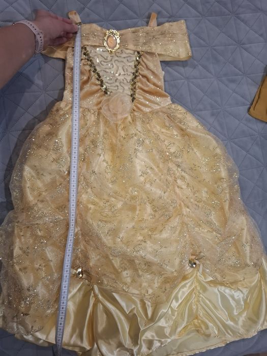 Карнавални рокли на принцеси