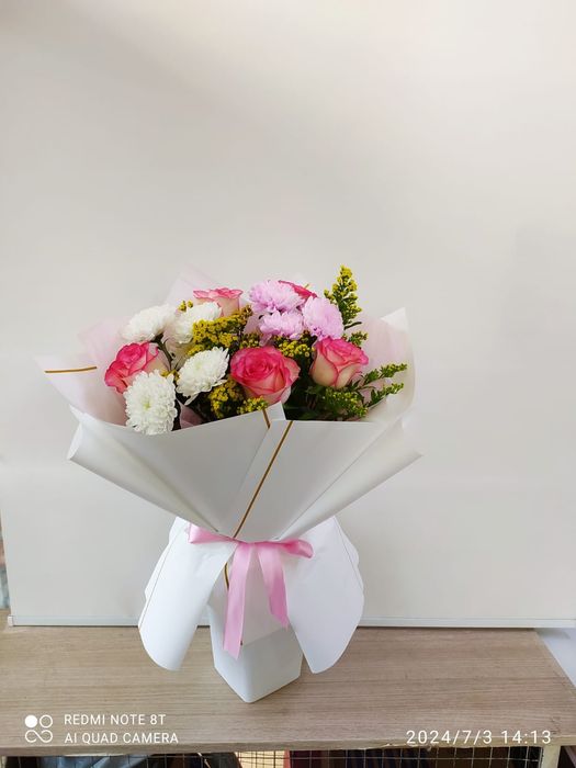 Розы букеты цветы доставка