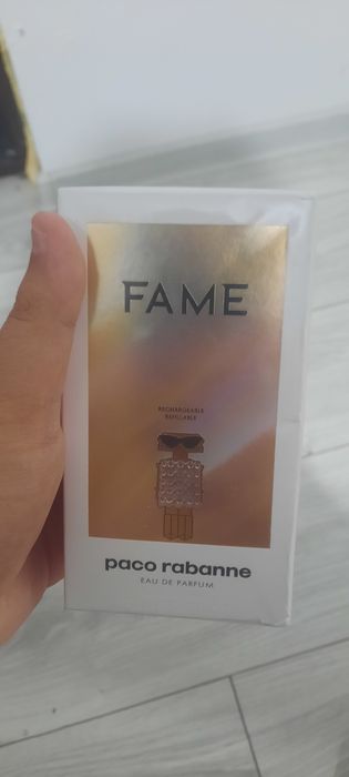 Vând parfumuri 100 ML