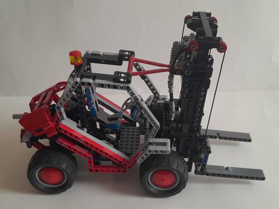 Lego Technic 8416 Forklift 2005