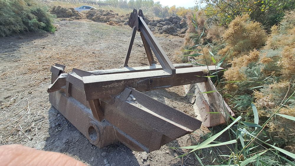 K-700 sotiladi aybi yo'q soz xolda ishlab turibdi