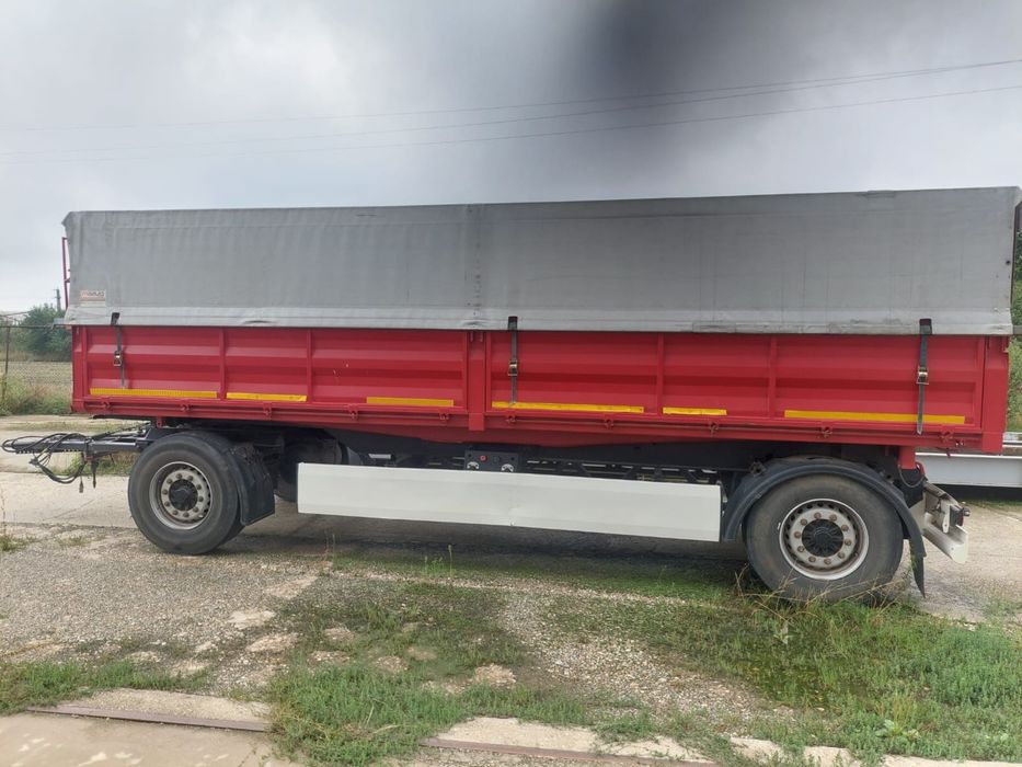 Vand 3 remorci in stare perfecta