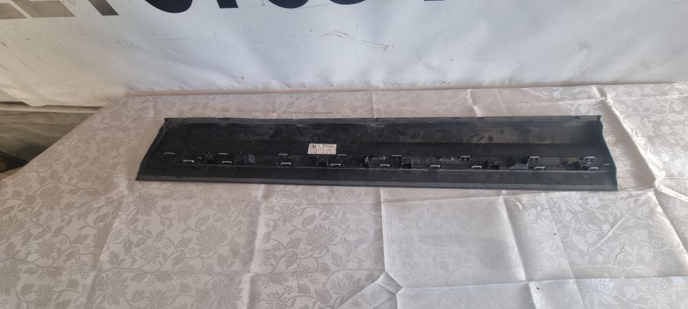 Bandou usa stanga fata mercedes Gla