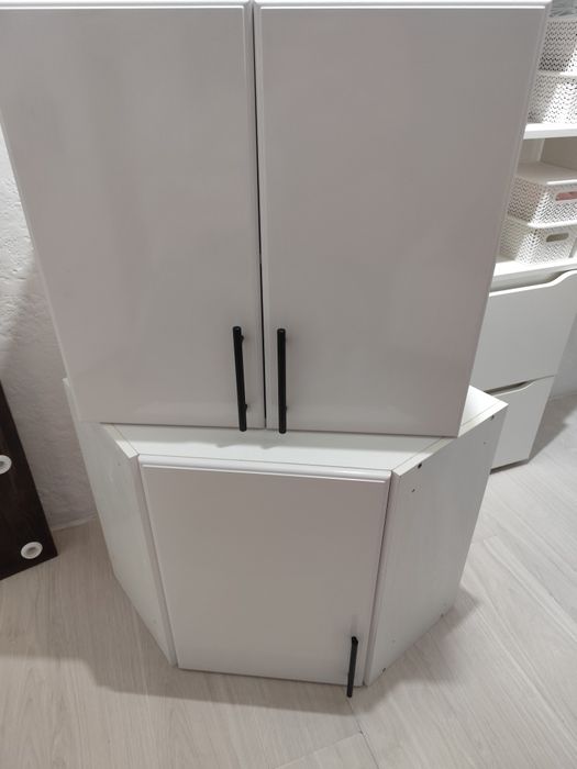 Продам кухонные шкафы