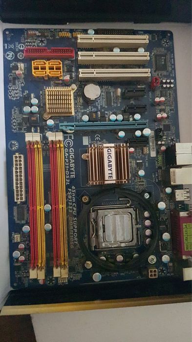 Placa de baza Gigabite pachet plus 4GB RAM DDR2 plus sursa atx