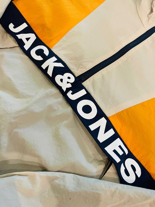 Яке ветровка Jack&Jones / момче / 152 см