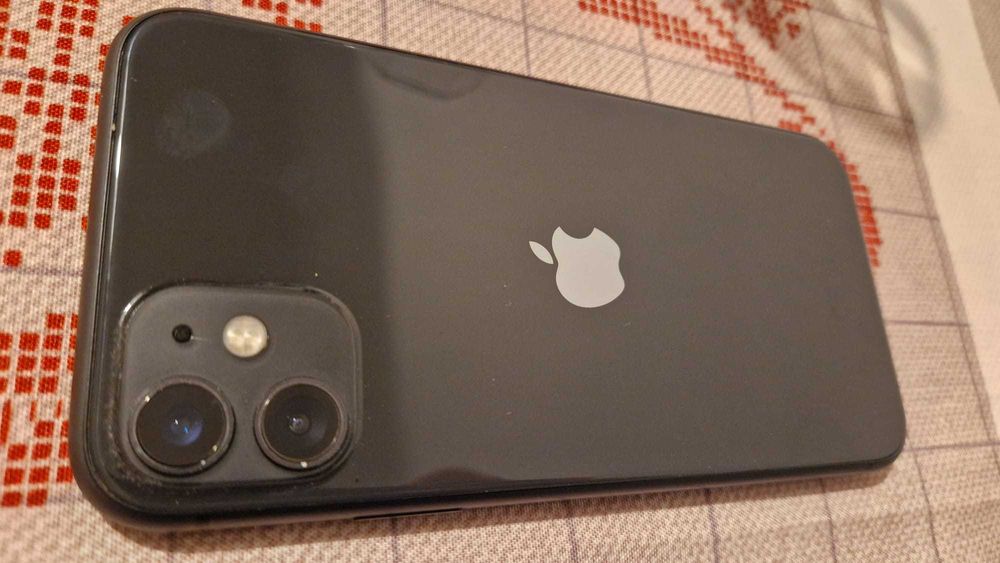 iPhone 11 – second hand – stare foarte bună