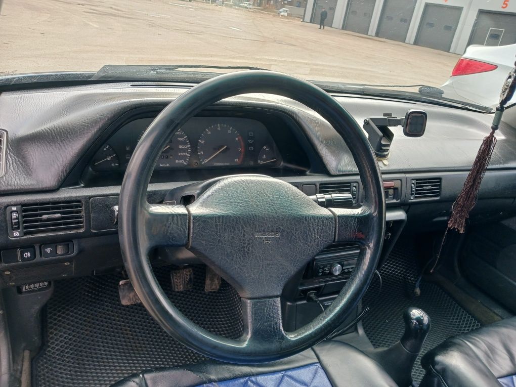 Mazda 323 bg 1991