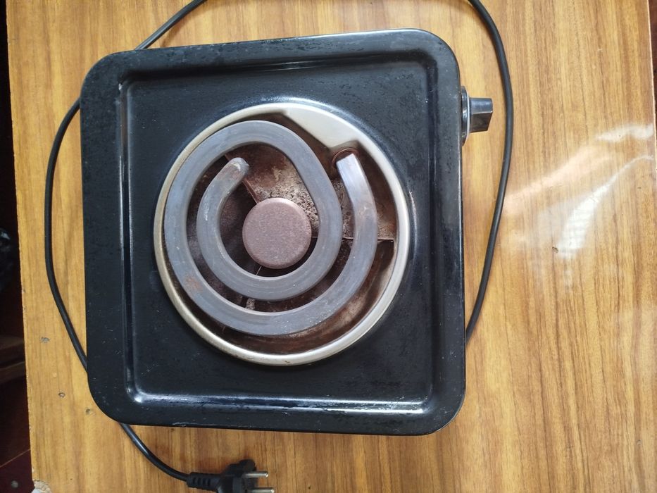 Плитка электрическая"Злата", Россия.