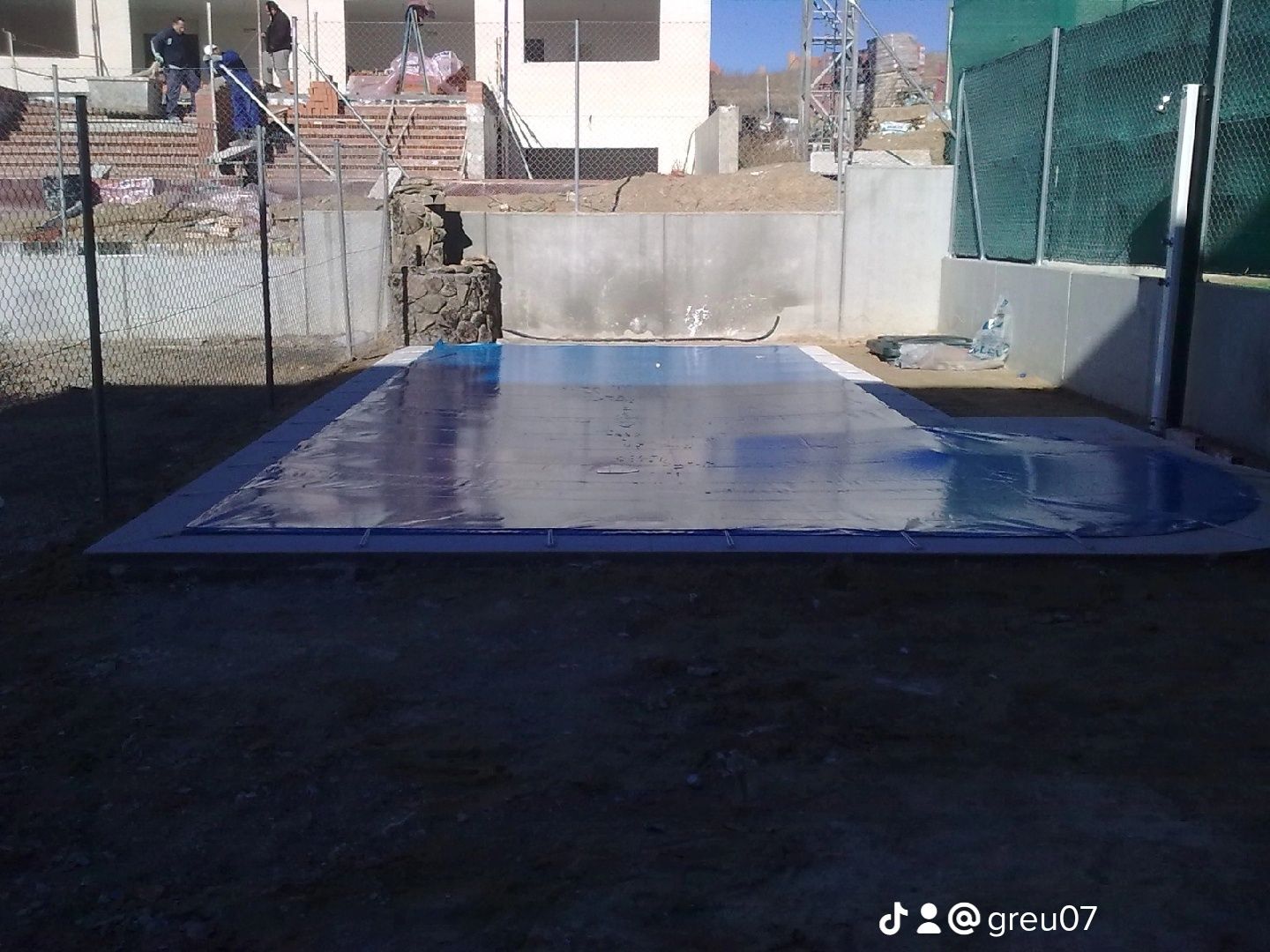 Constructi de piscine din beton armat