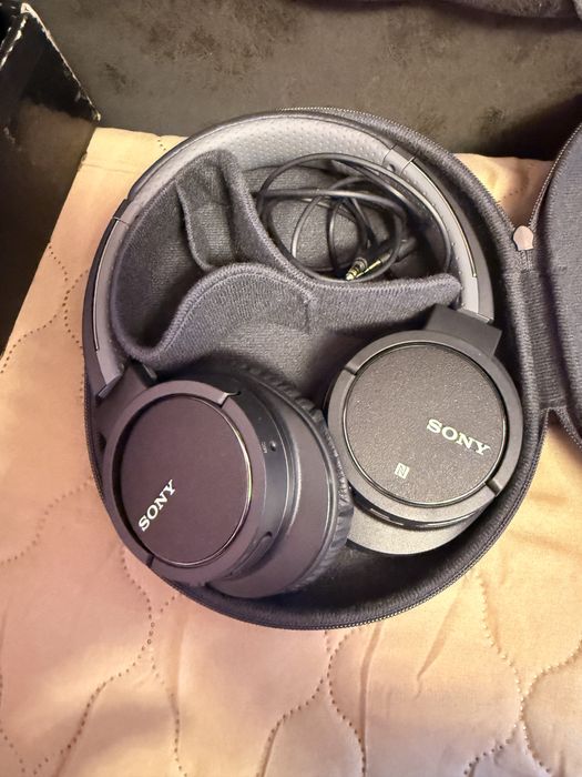 Casti de gaming , 2 perechi sony  si jbl , impecabile la cutie