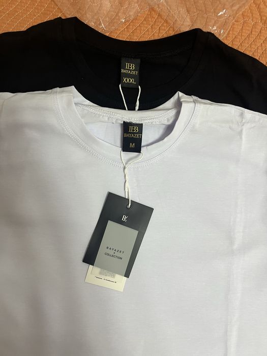 Футболки черные и белые