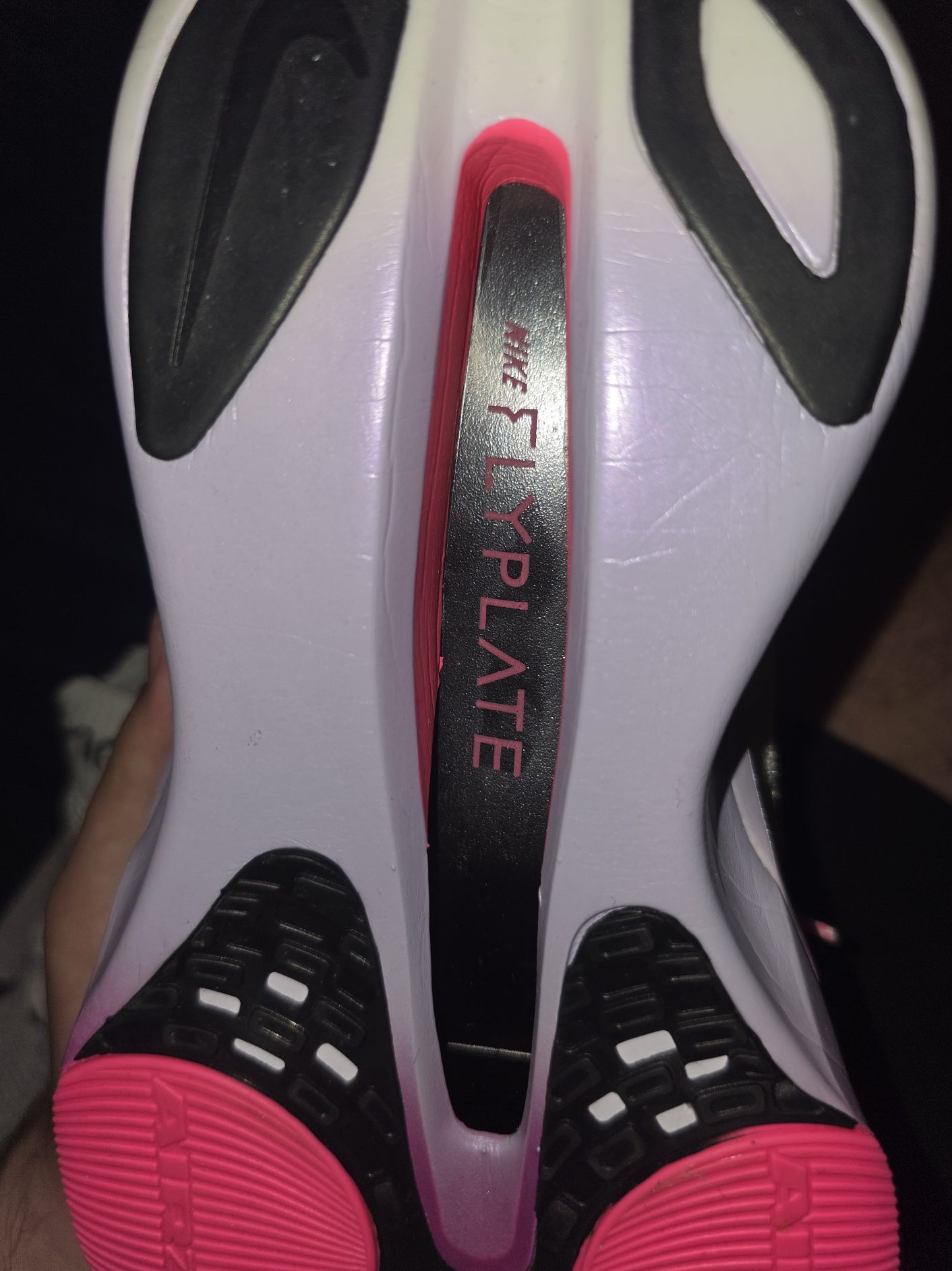 Nike Alphafly 3 (cu placa de carbon)