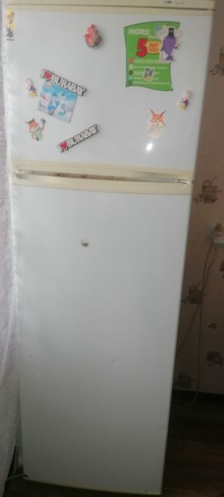 Продам холодильник