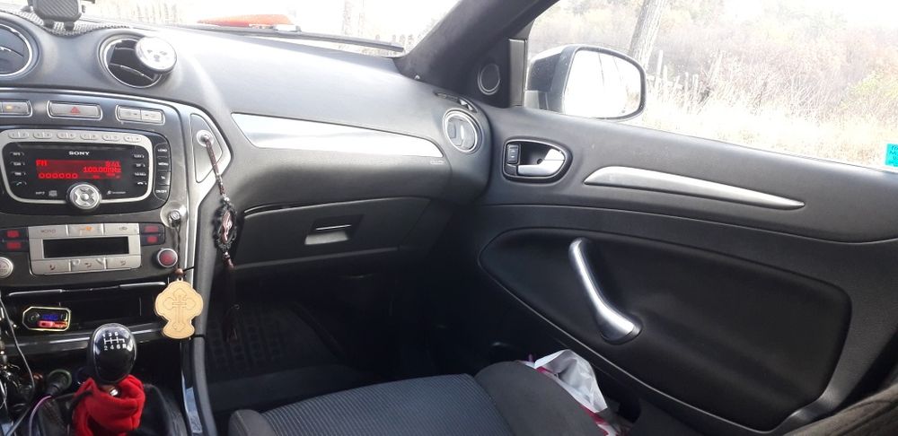 Vând Ford mondeo mk4 175CP 2009