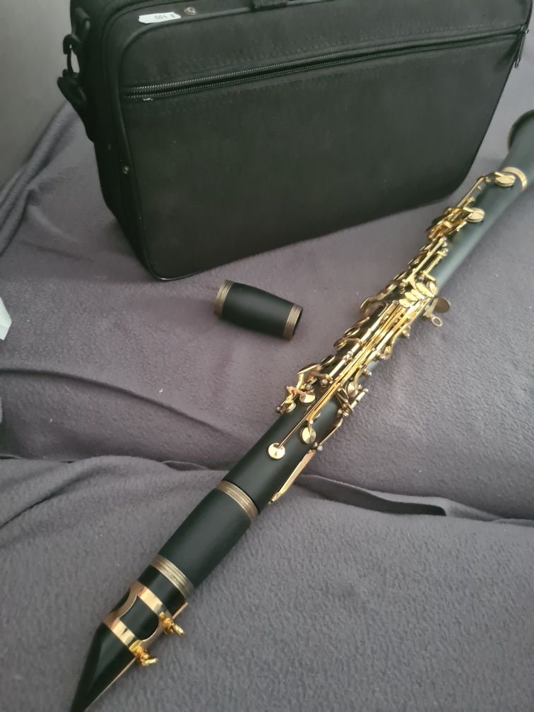 Clarinet adus America