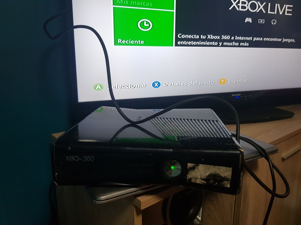Vand nu schimb xbox 360 fara joystick-uri
