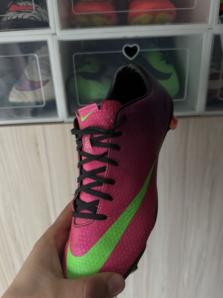 Бутонки hypervenom