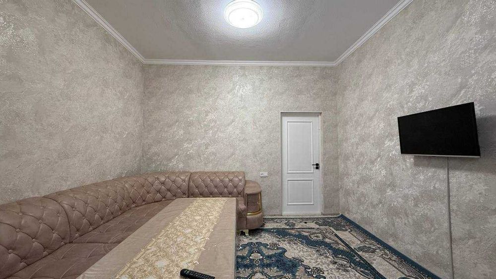 Яккасарой  Касмановитлар метро якинда ижарага квартира бор