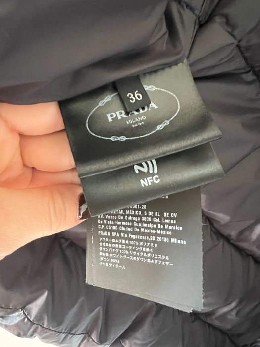 Geaca de puf Prada