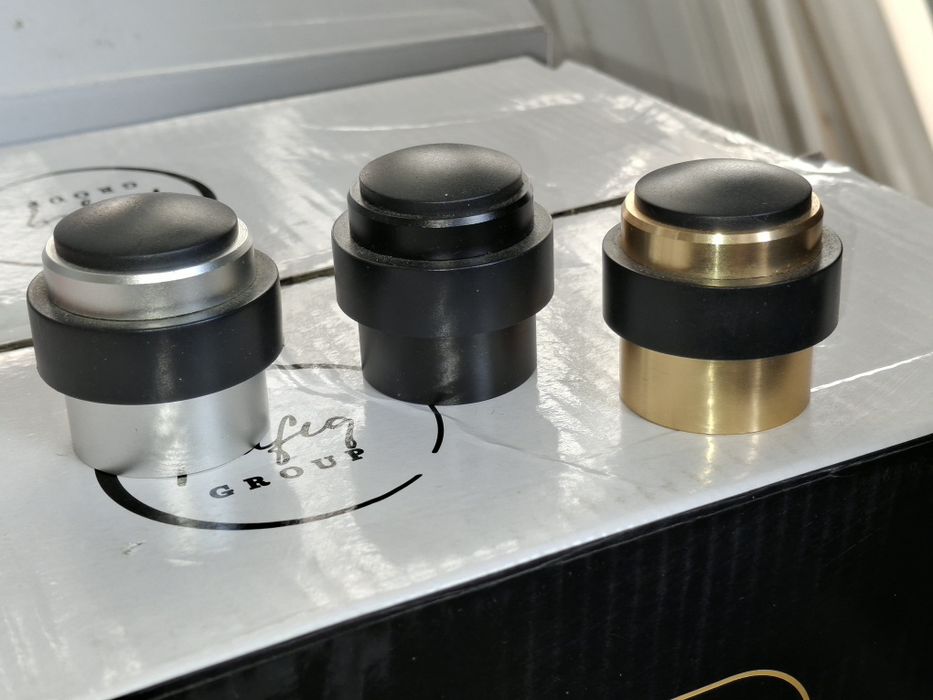 Стоп для двери, разных светах