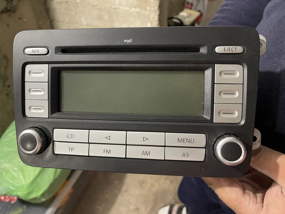 Radio Cd Casetofon Volkswagen Golf Passat Jetta Tiguan