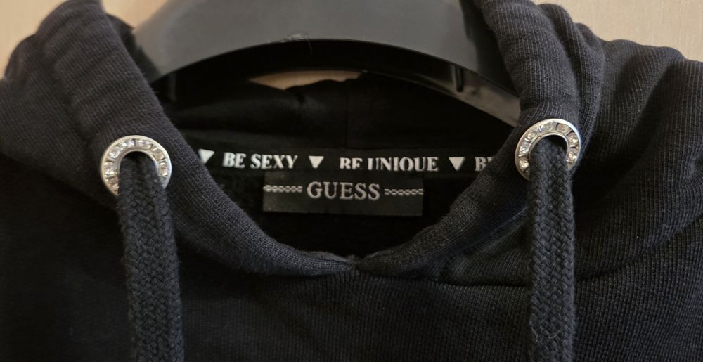 Суичер за момиче оригинален Guess