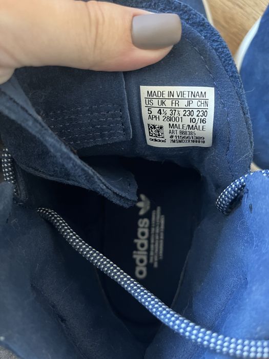 Ghete/adidași adidas