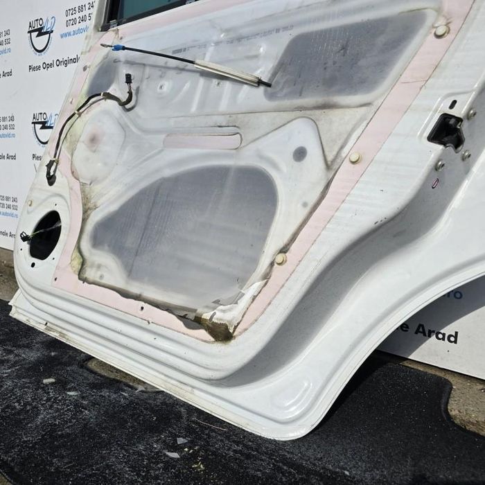 Portiera usa dreapta spate Z40R Opel Zafira B Facelift