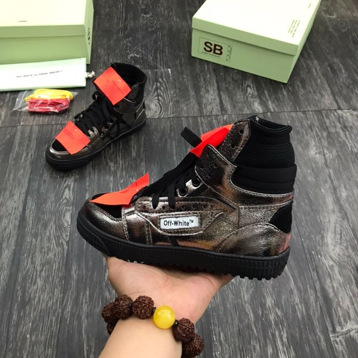 Off-White Off Court