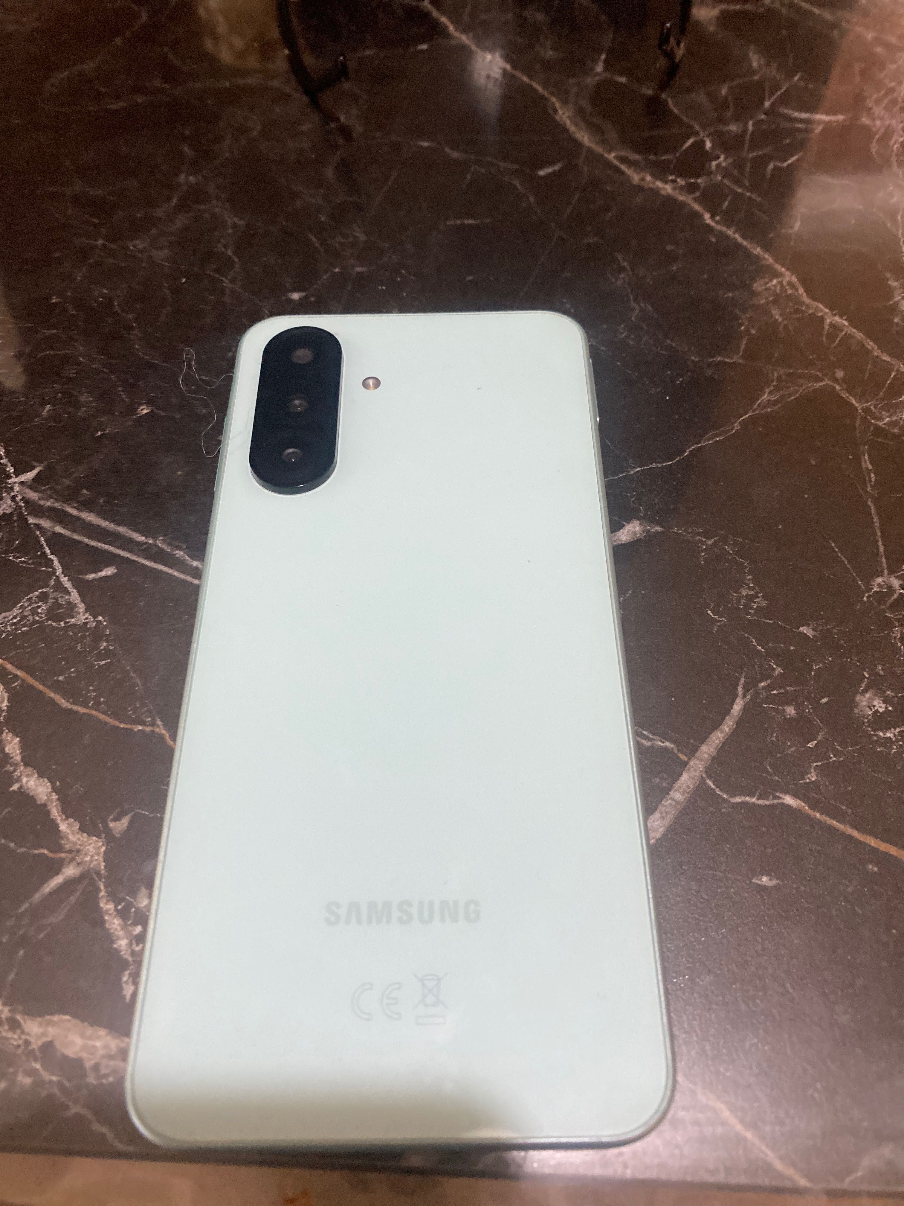 Samsung A 26 128 gb 6 gb ram