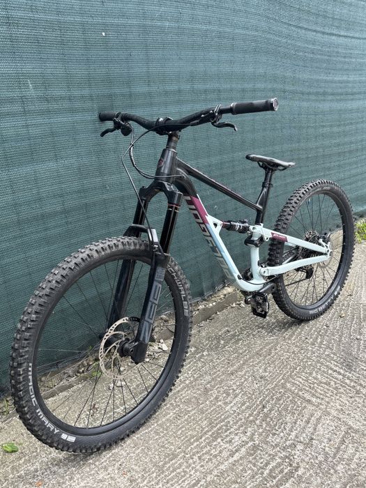 De vanzare bicicleta enduro Polyon Siskiu d7 marime M