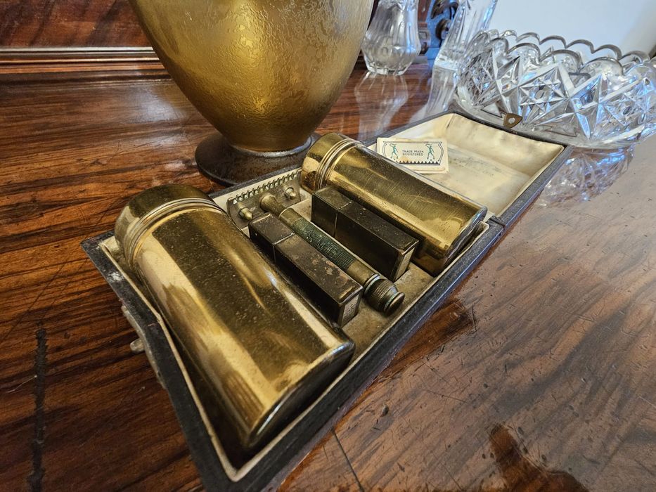 Aparat de ras  smf England