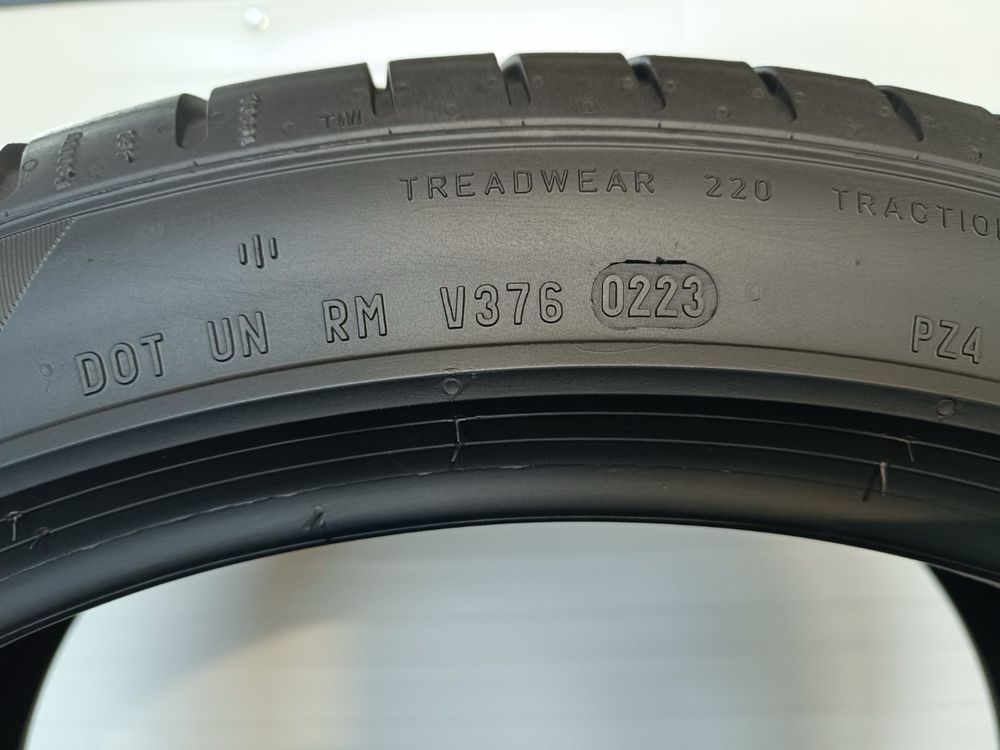 2бр летни гуми 255/40/21/Pirelli pzero r01/dot0223/4.6мм/пирели/