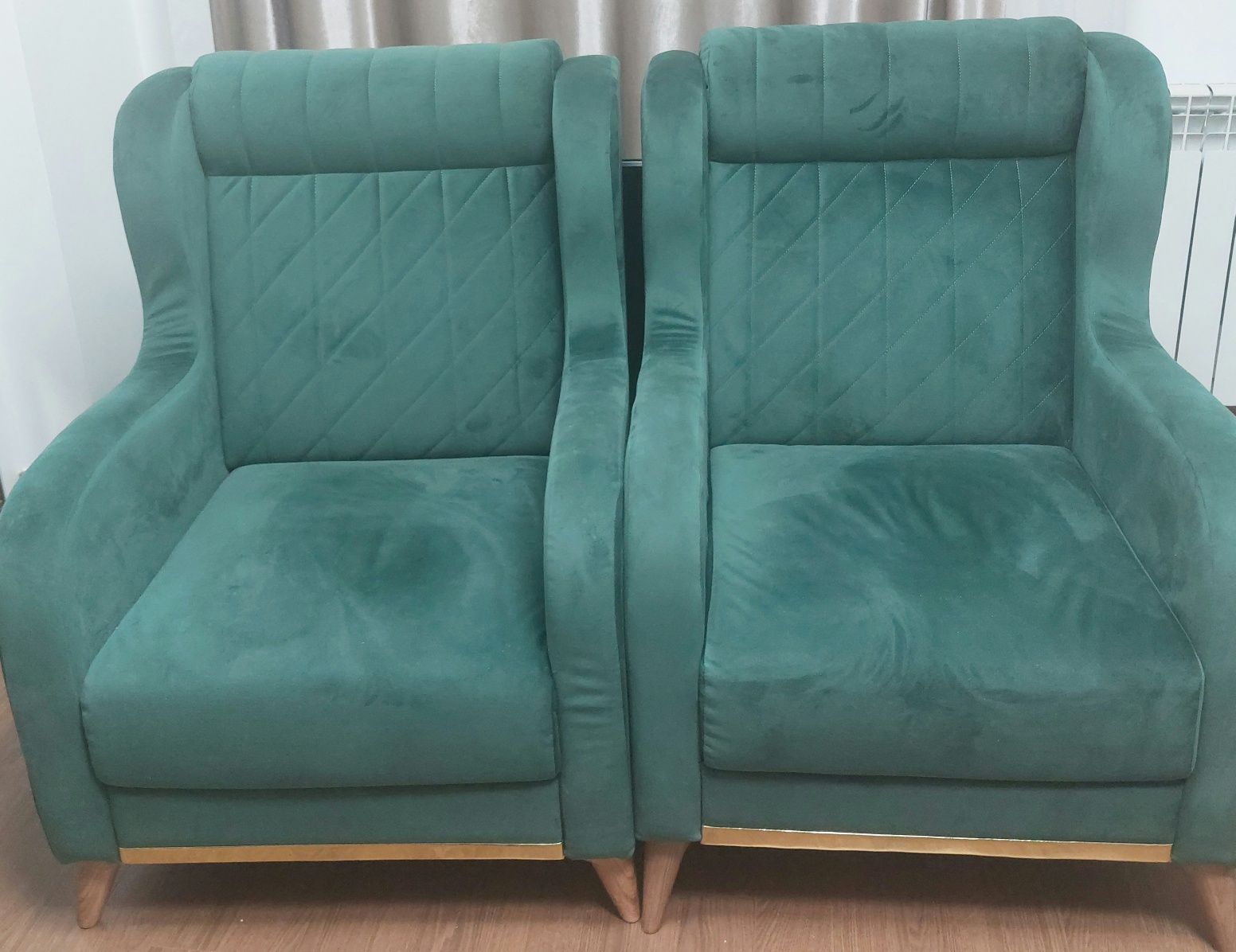 Диван и 2 кресла, продам