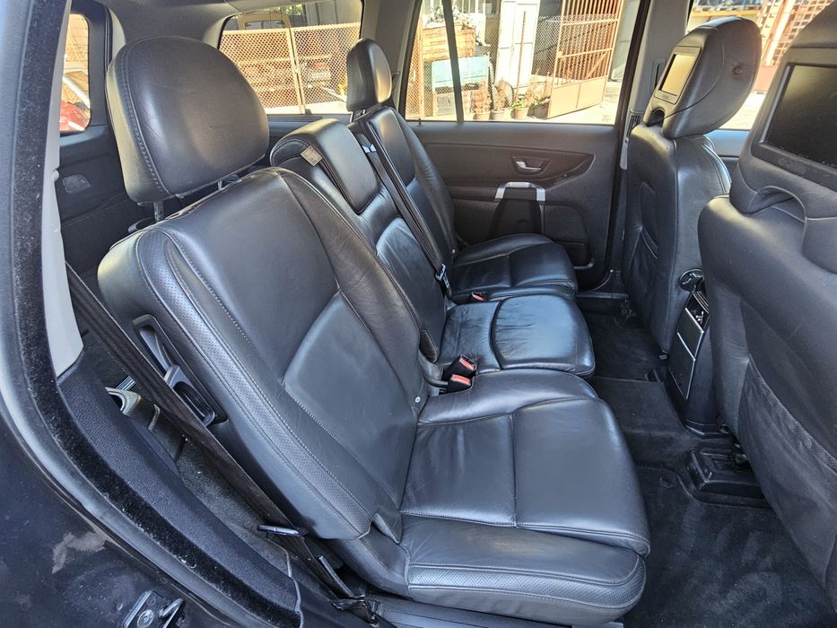 Volvo XC90 2.4d 185к.с. На части