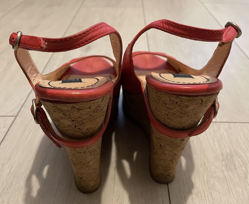 Sandale corai marime  38