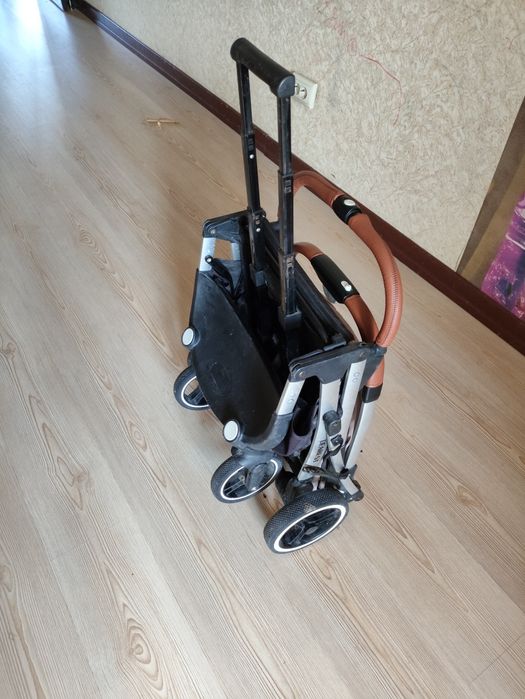 Коляска dearest .