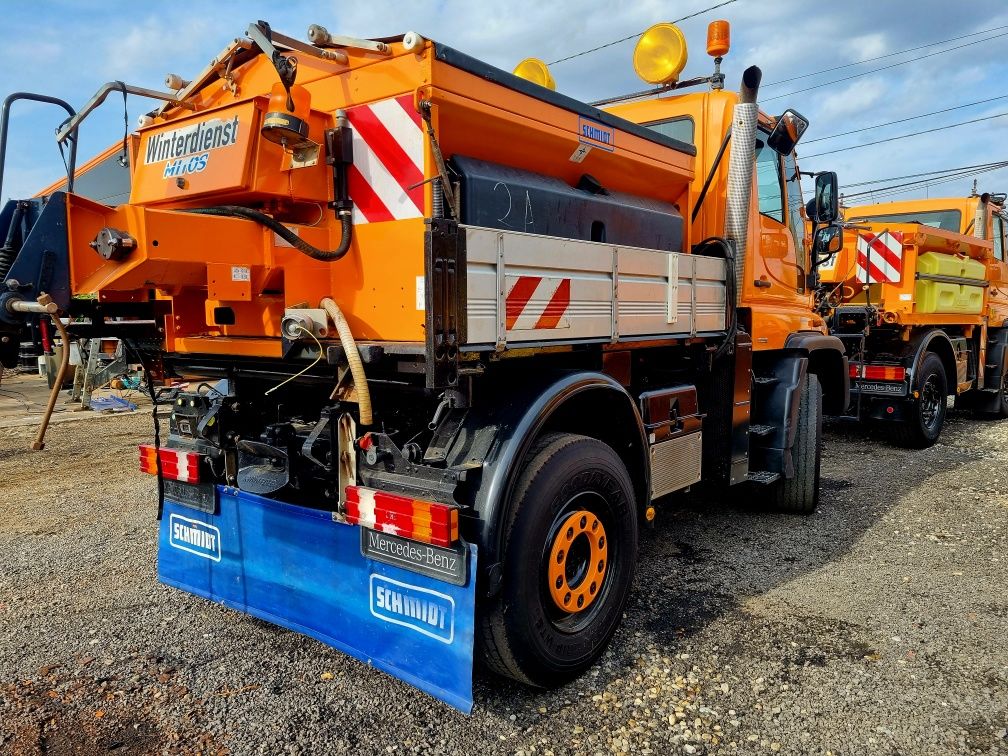 Unimog u300 u400 u500