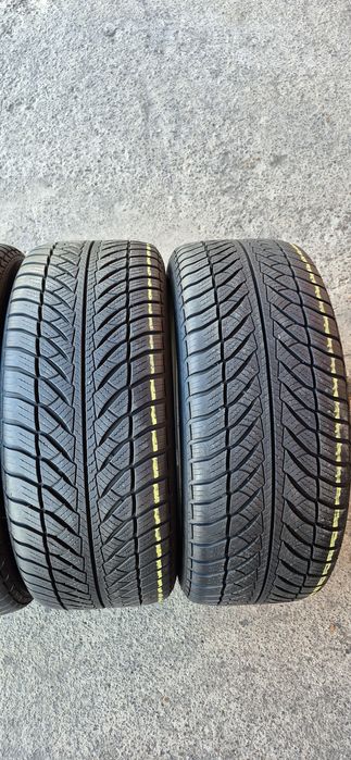 4 anvelope iarna runflat Goodyear 245/45/18.Pretul este pe bucata.
