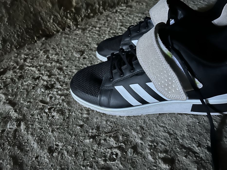 Обувки adidaa powerlifting