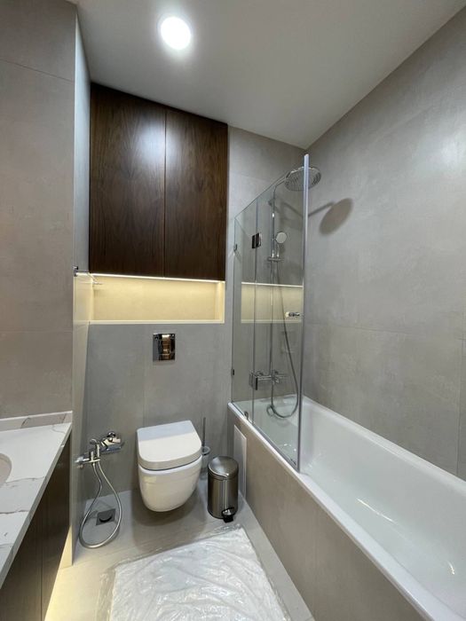 Сдается квартира в центре города новостройка Жк Парисен!!!